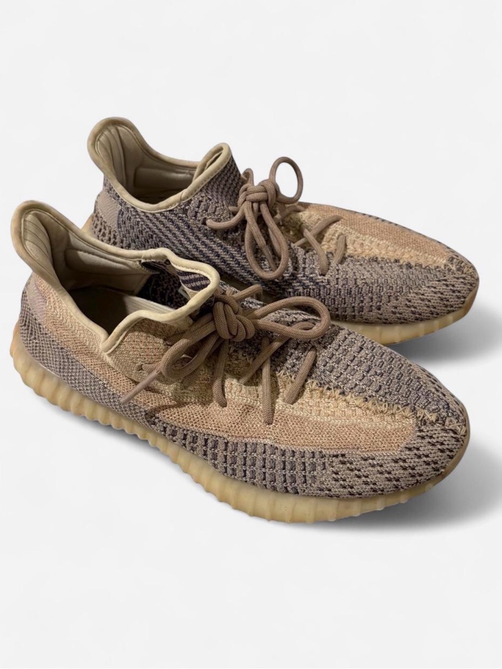 Yeezy Boost Men’s 9.5/Women 11 - like new